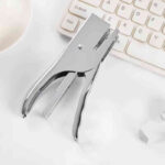 Agrafeuse Manuelle en Métal – Usage Bureau et École – Image 5