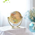 GLOBE TERRESTRE DÉCORATIF AVEC SUPPORT DORÉ – 25 CM – Image 4