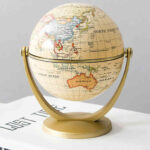 GLOBE TERRESTRE DÉCORATIF AVEC SUPPORT DORÉ – 25 CM – Image 5
